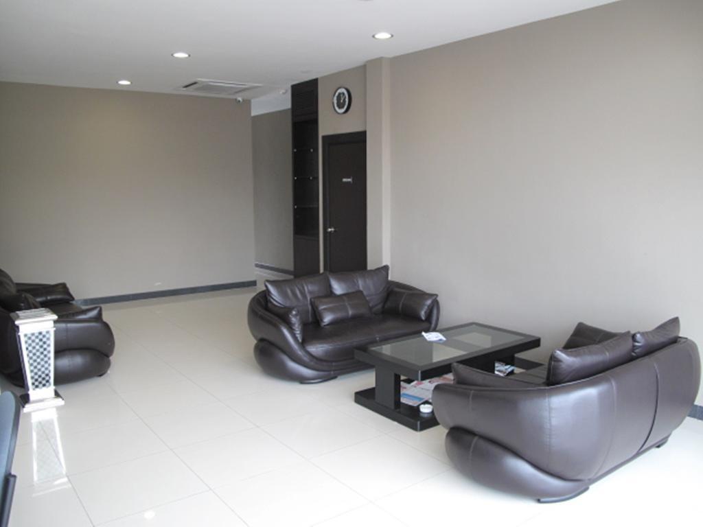 Labuk Hotel Sandakan Exterior photo